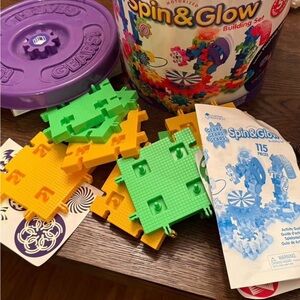 Spin & Glow Motorized Building Set - Multicolor